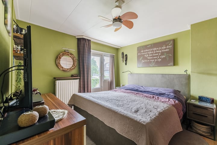 Tussenwoning te koop: Armstrongstraat 4, Hilvarenbeek