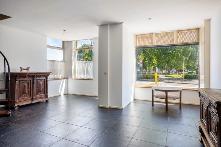Hoekwoning te koop: Grote Kerkstraat 50, Raamsdonksveer