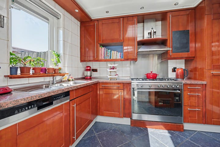 Hoekwoning te koop: Zwanebloemstraat 4, Almelo