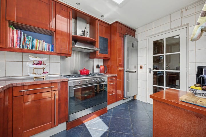 Hoekwoning te koop: Zwanebloemstraat 4, Almelo