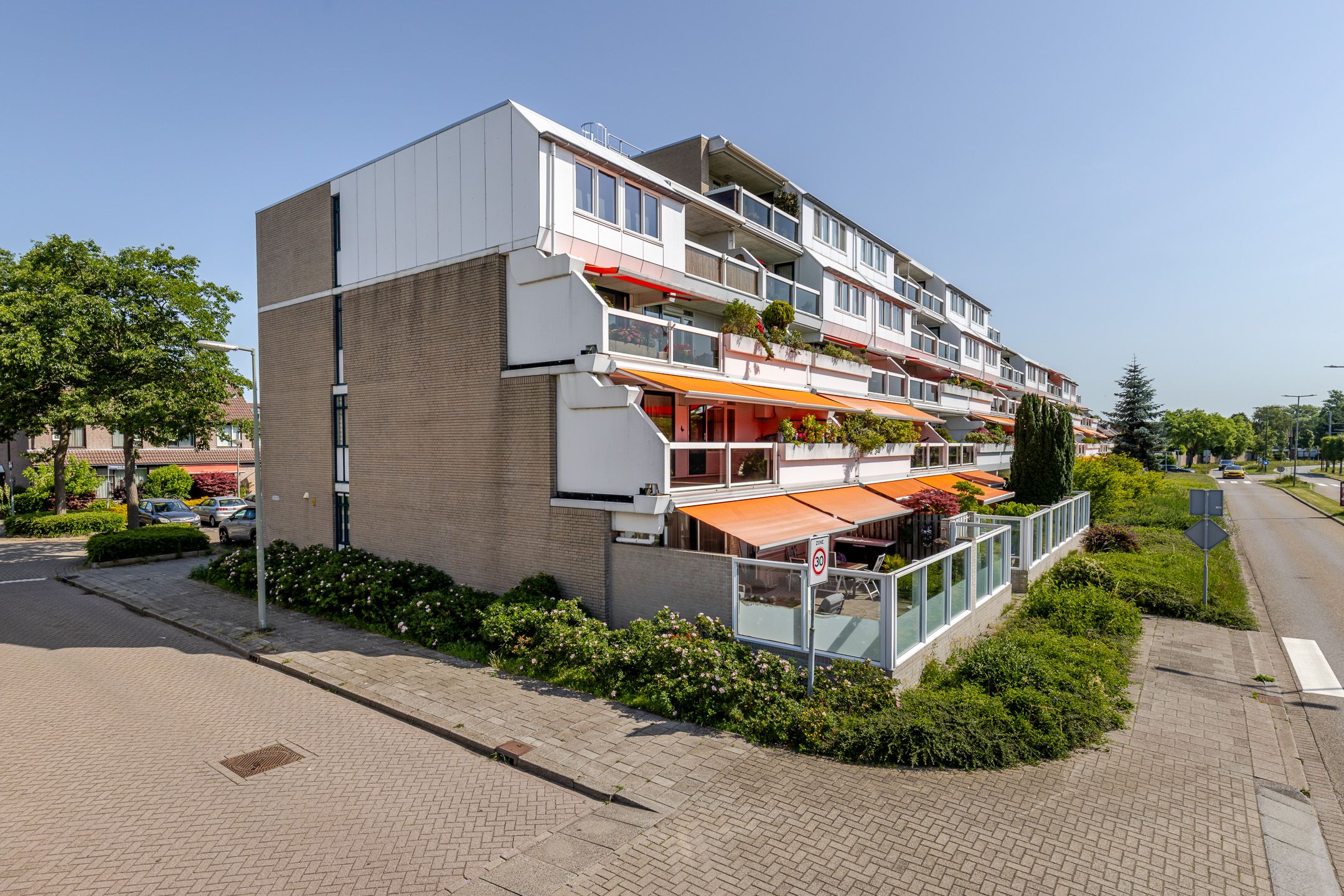 Foto 45 van Hermanus M H Coenradistraat 39