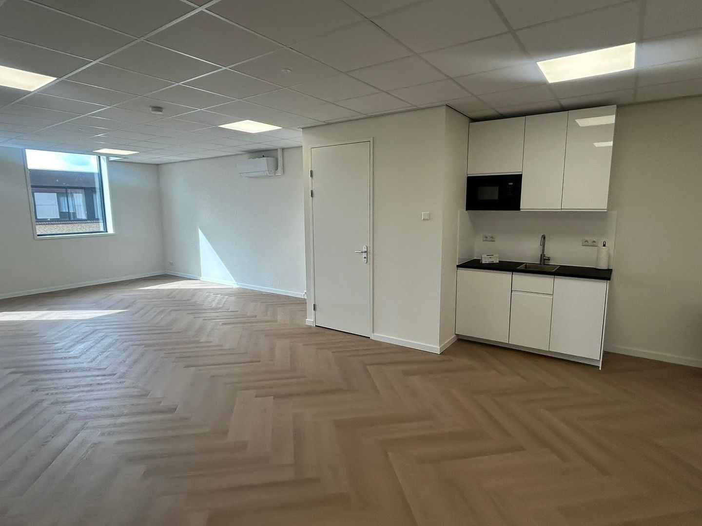 View photo 5 of Treubstraat 21-U213