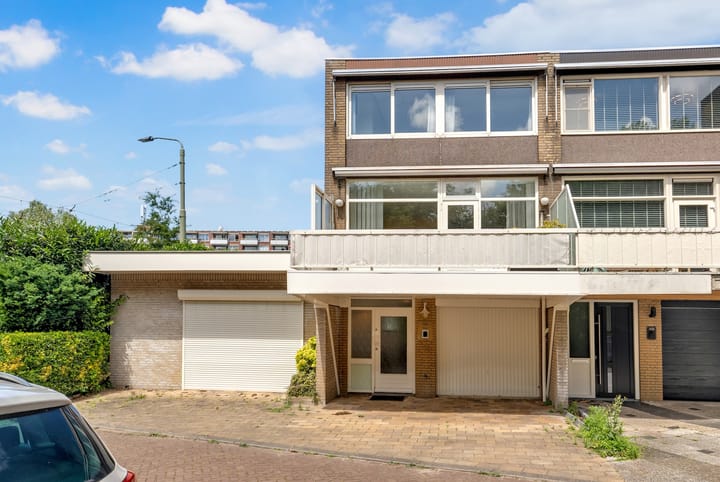 Hoekwoning te koop: Aaltje Noordewierstraat 166, 'S-Gravenhage