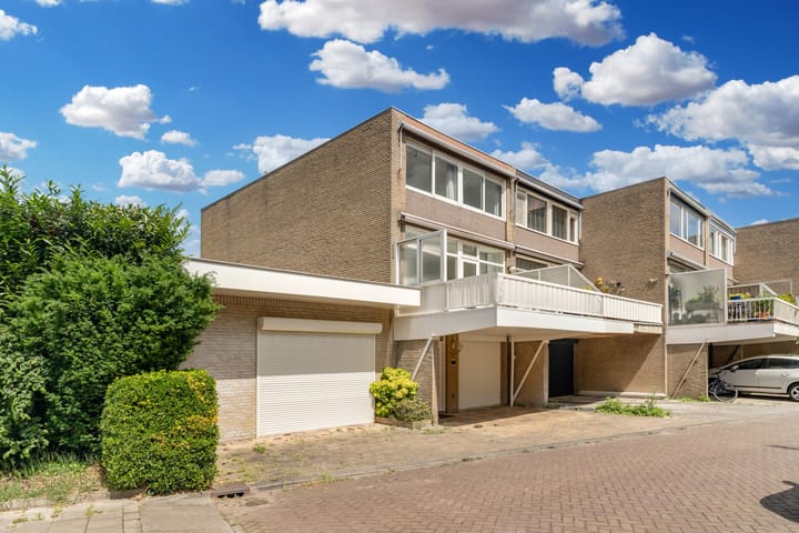 Hoekwoning te koop: Aaltje Noordewierstraat 166, 'S-Gravenhage