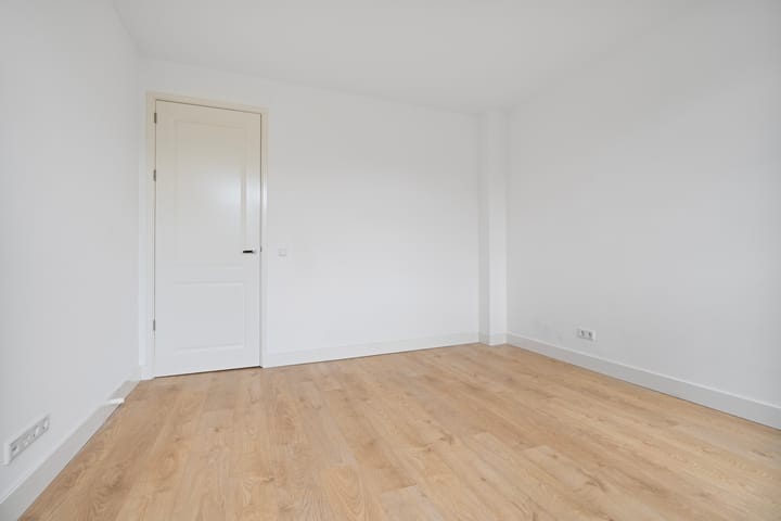 Photo 5 of Admiraal De Ruijterweg 420-2