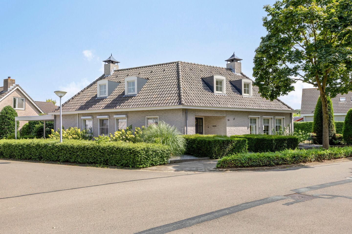 Foto 1 van Verzetsheldenlaan 56