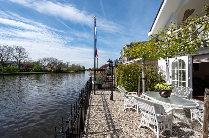 Tussenwoning te koop: Hoogewaard 48, Koudekerk Aan Den Rijn