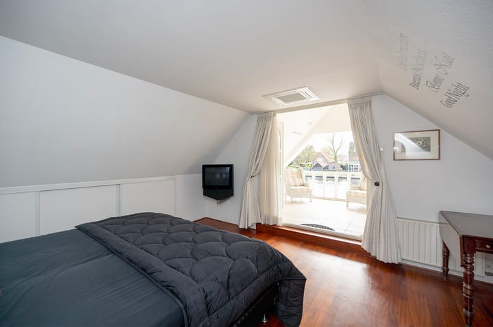 Tussenwoning te koop: Hoogewaard 48, Koudekerk Aan Den Rijn