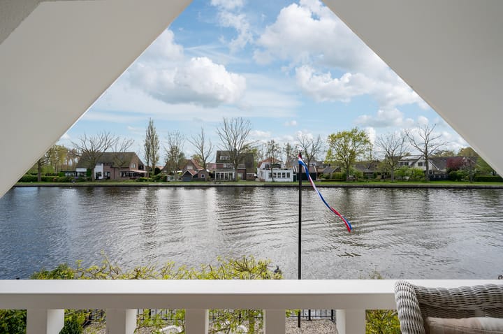 Tussenwoning te koop: Hoogewaard 48, Koudekerk Aan Den Rijn