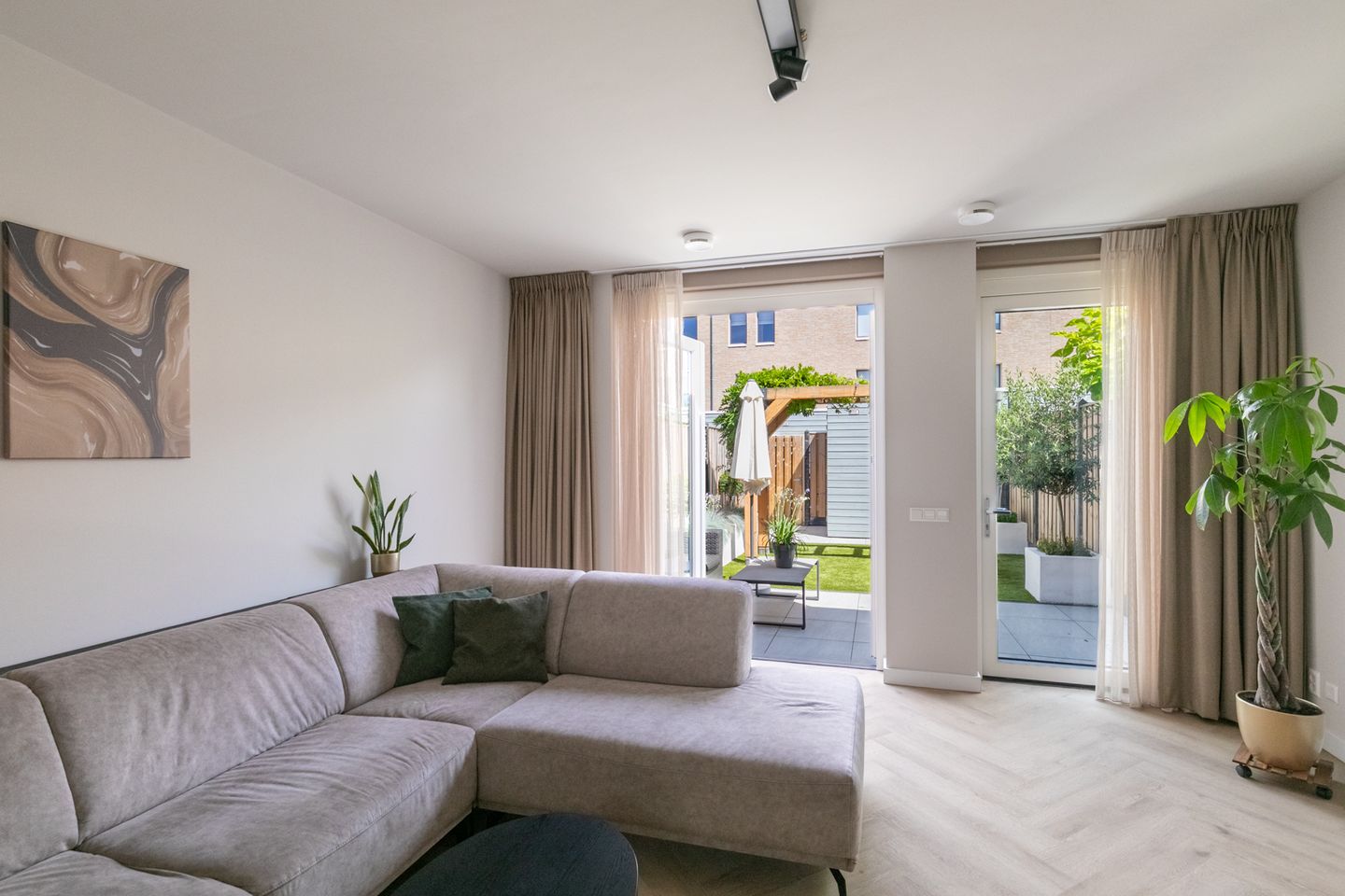 Photo 20 of Spitsbergenstraat 9