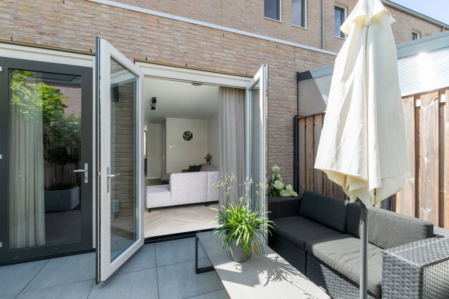 Photo 44 of Spitsbergenstraat 9