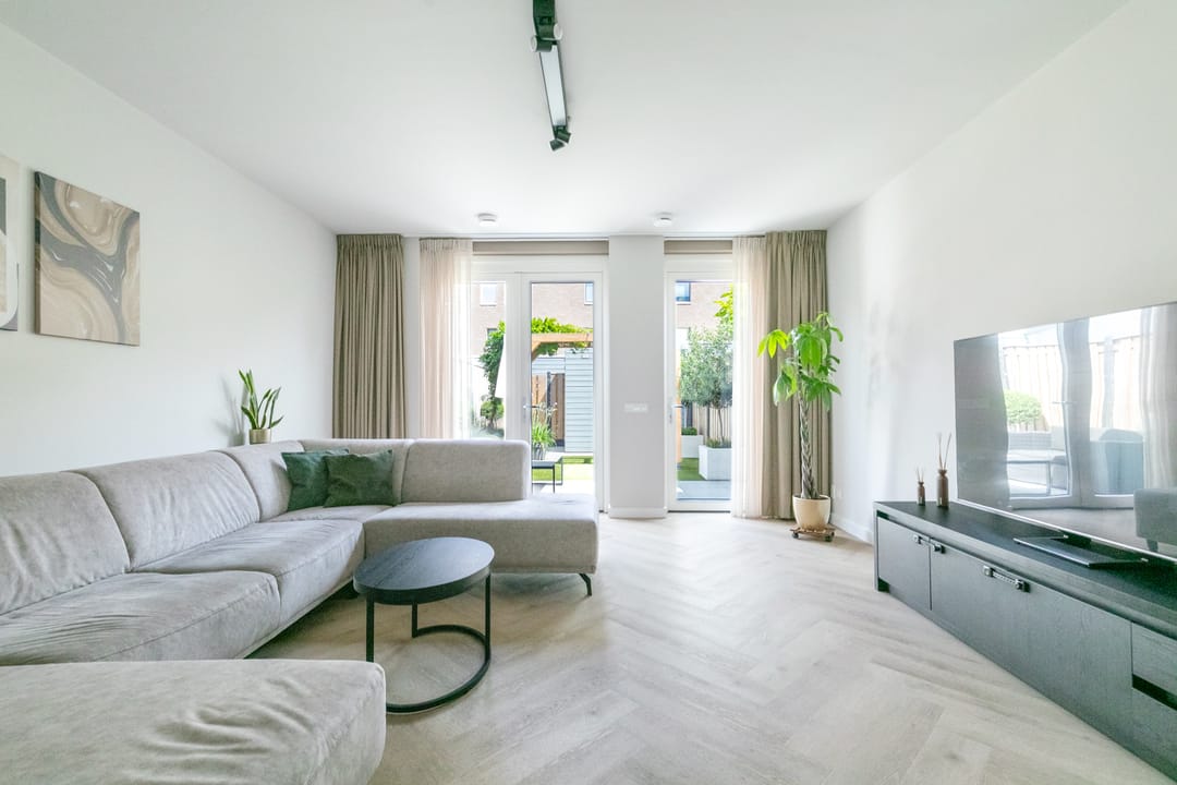 Photo 2 of Spitsbergenstraat 9