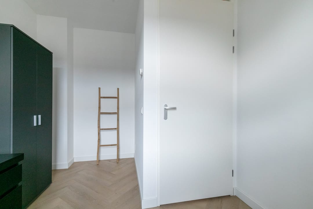 Photo 37 of Spitsbergenstraat 9