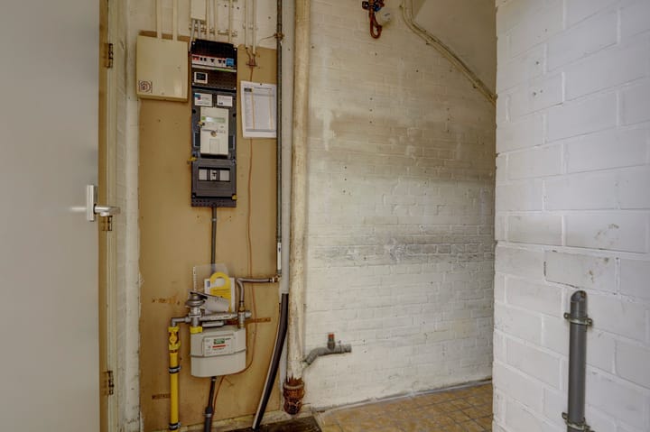 Tussenwoning te koop: Aart van der Leeuwstraat 23, Amsterdam