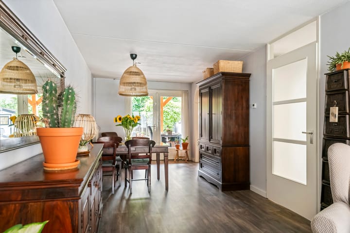 Tussenwoning te koop: Kwelder 10, Tiel