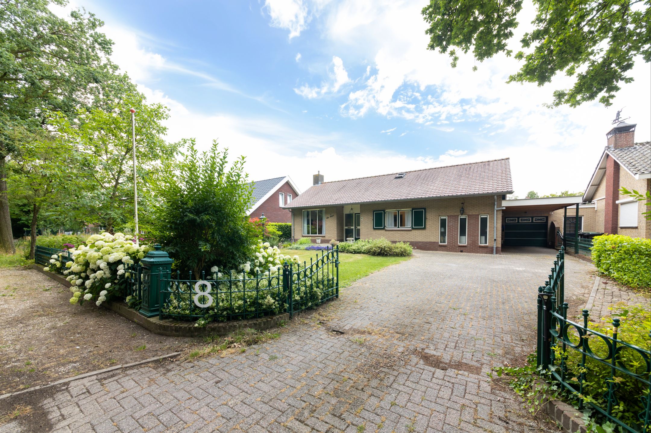 Photo 99 of van Rechterenstraat 8
