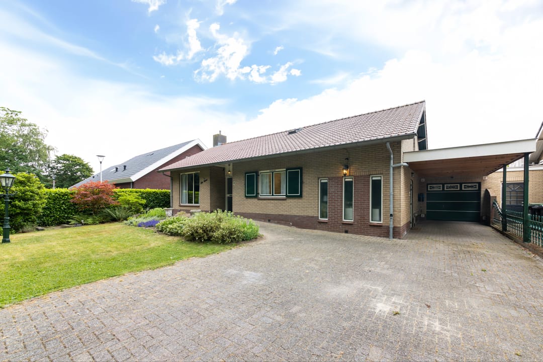 Photo 97 of van Rechterenstraat 8