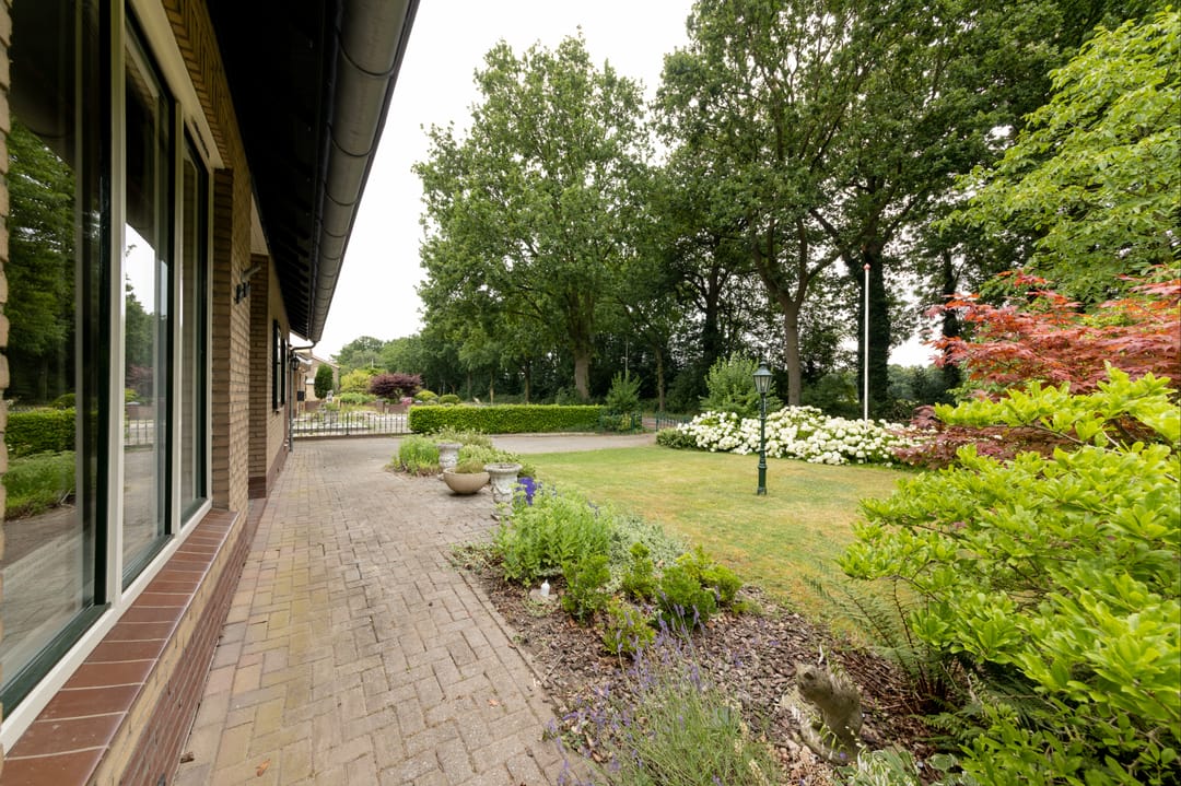 Photo 83 of van Rechterenstraat 8