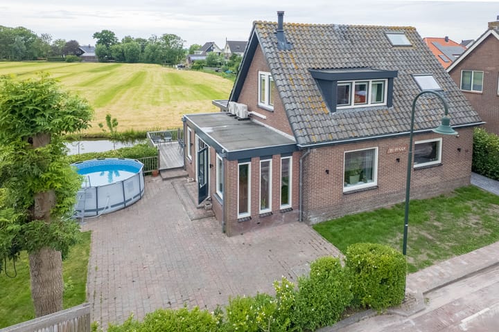 Foto 2 van Zuideinde 56
