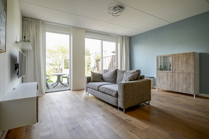 Foto 4 van Tinbergenlaan 9