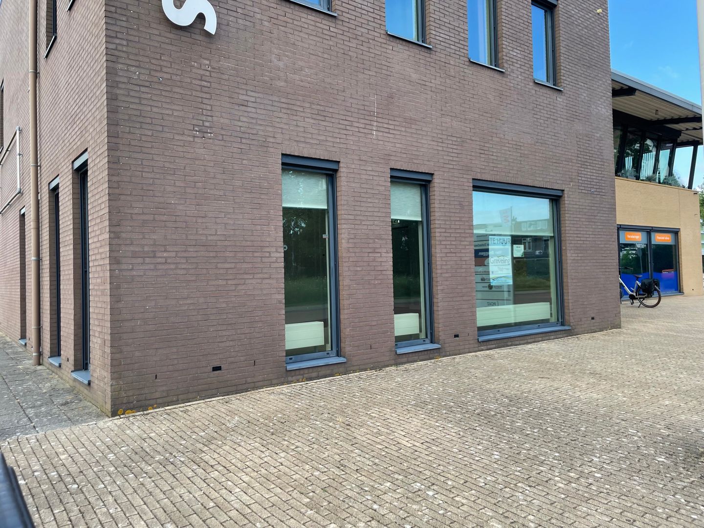 View photo 5 of Stationsplein 8