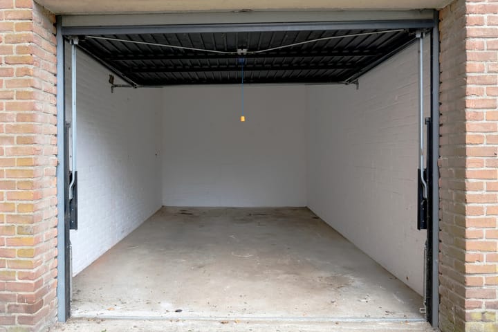 Photo 2 of Betje Wolffstraat 2