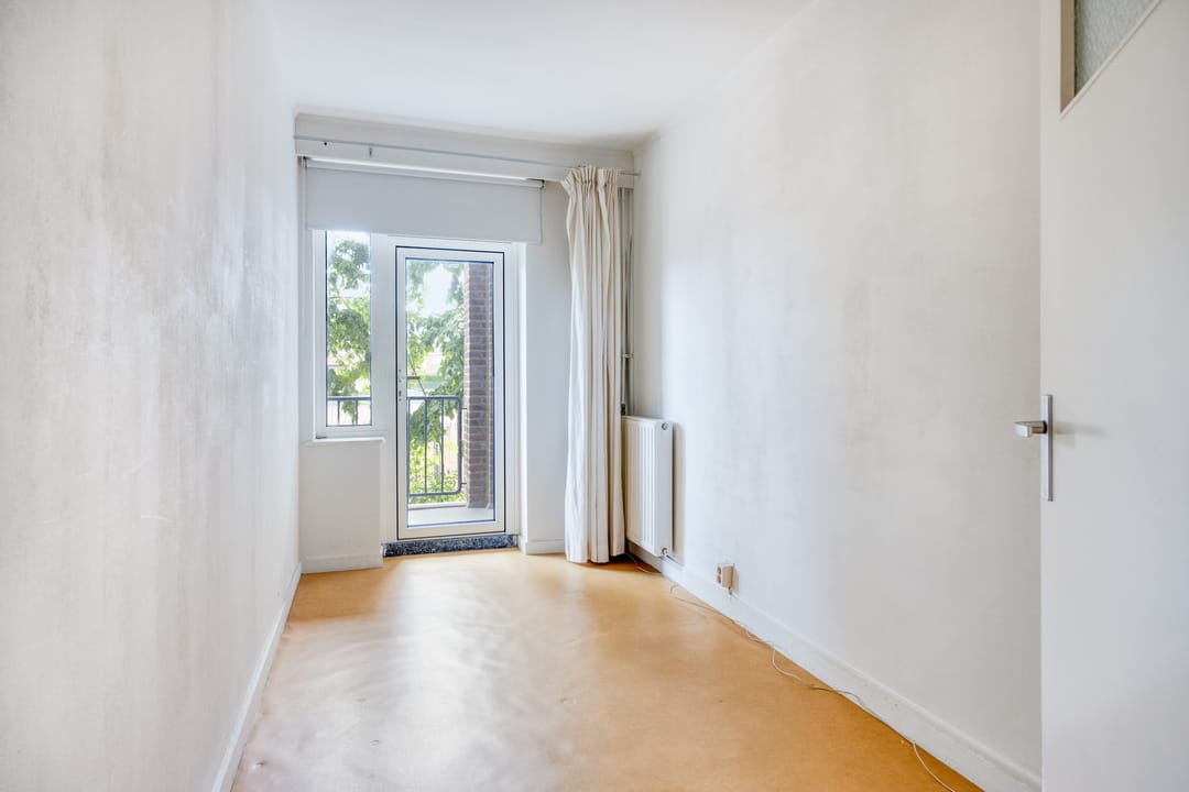 Photo 13 of Adelbert van Scharnlaan H 28