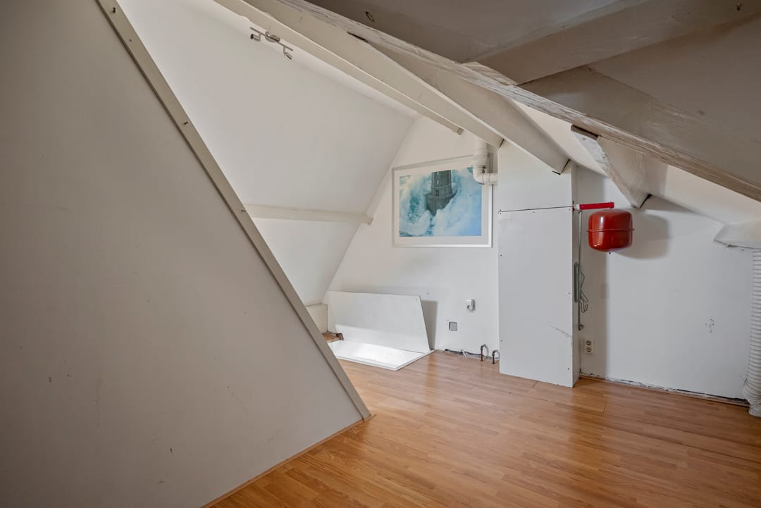 Photo 26 of Zwaluwstraat 35