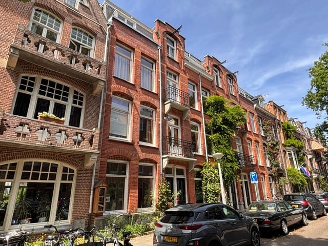 View photo 1 of Zacharias Jansestraat 26-2