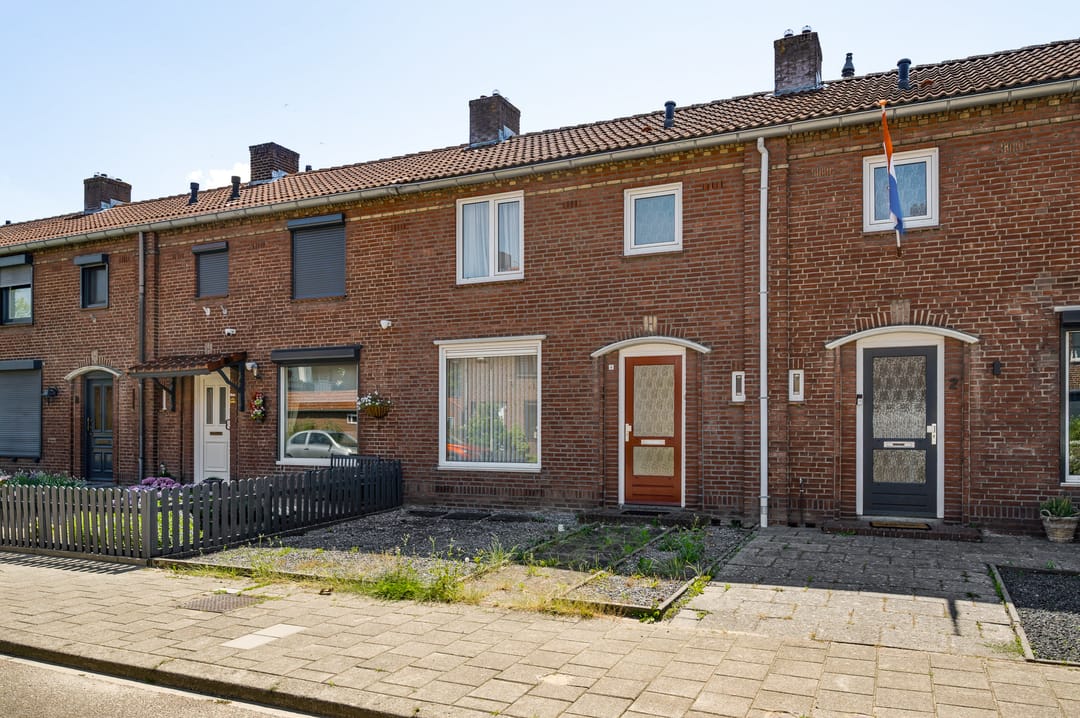 Foto 1 van van Kleefstraat 4