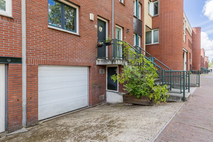Foto 5 van Dom H. van der Laanstraat 8