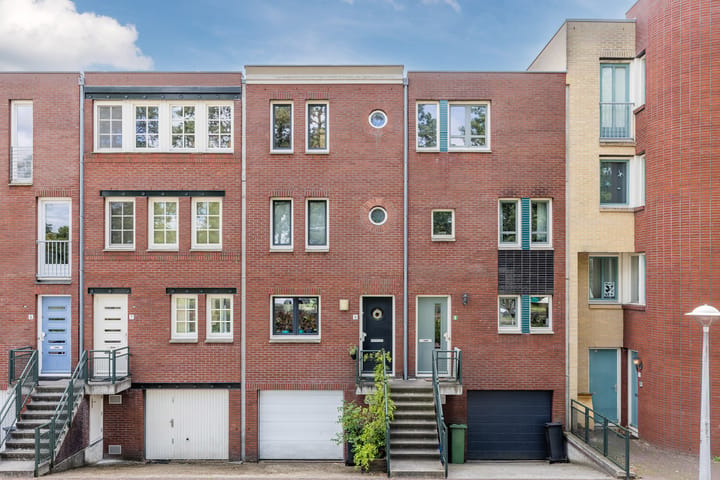 Dom H. van der Laanstraat 8