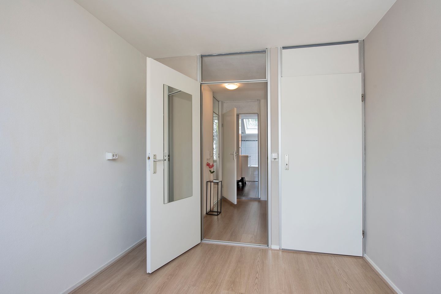 Photo 25 of Pierre Monteuxstraat 39