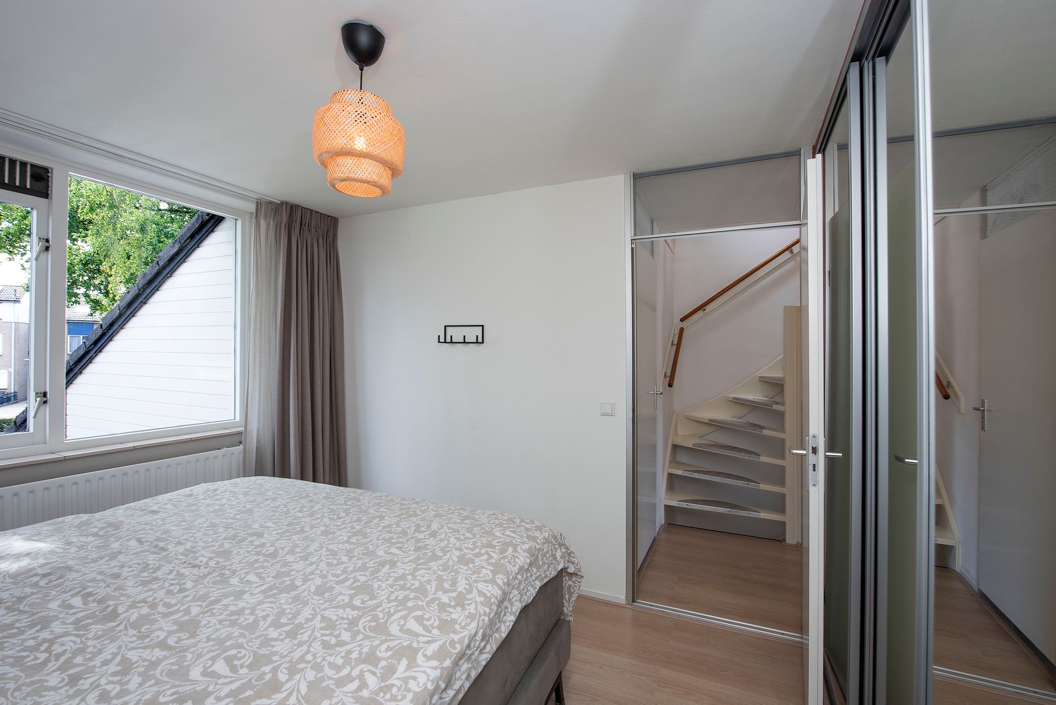 Photo 18 of Pierre Monteuxstraat 39