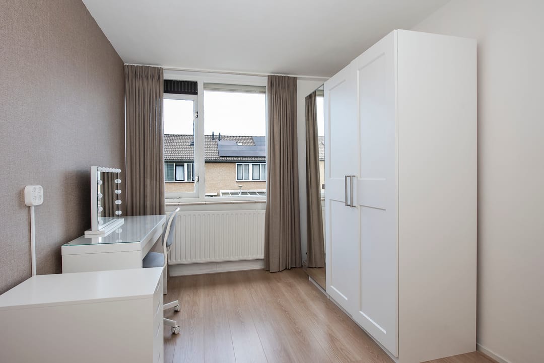 Photo 22 of Pierre Monteuxstraat 39