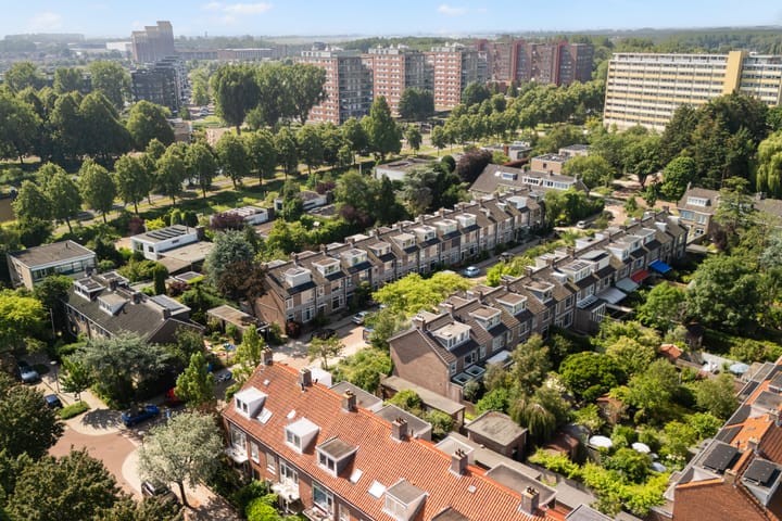 Tussenwoning te koop: Duyvendakstraat 4, Leiden