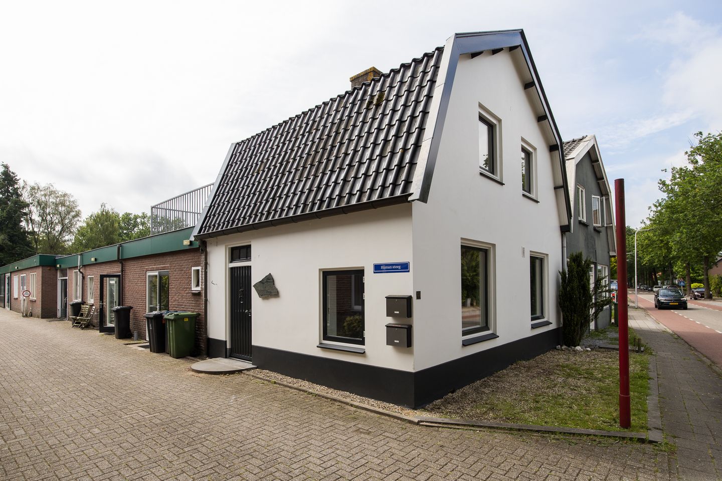 Bekijk foto 2 van Loolaan 64
