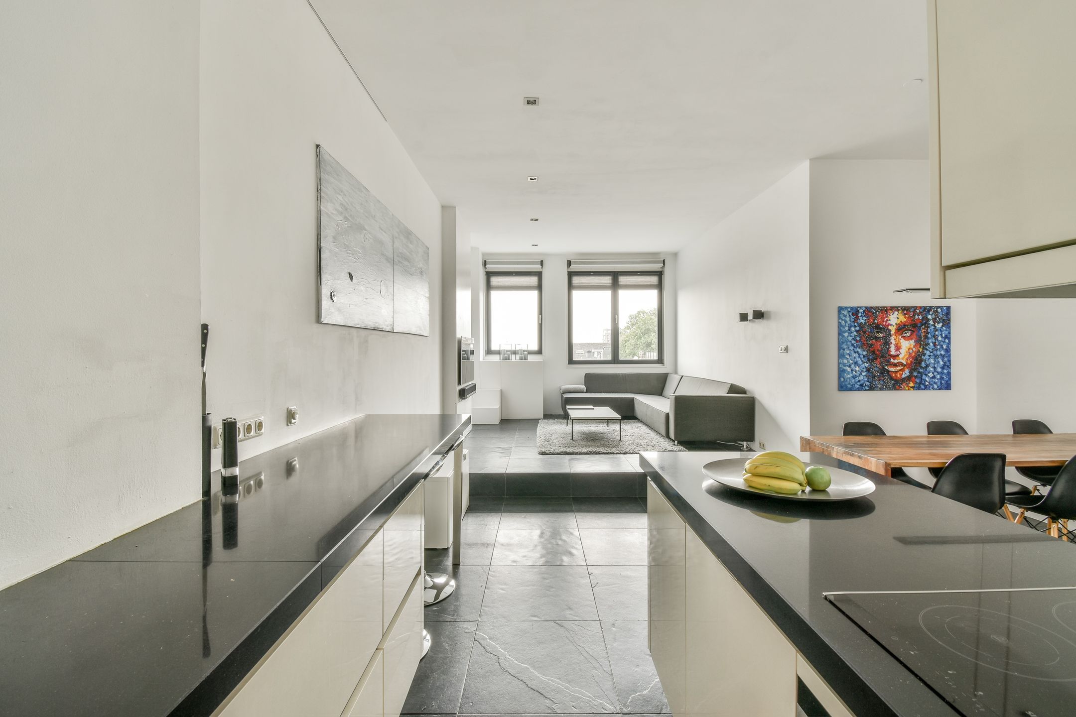 Photo 9 of Van Oldenbarneveldtstraat 56-T