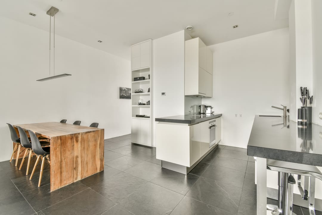 Photo 8 of Van Oldenbarneveldtstraat 56-T