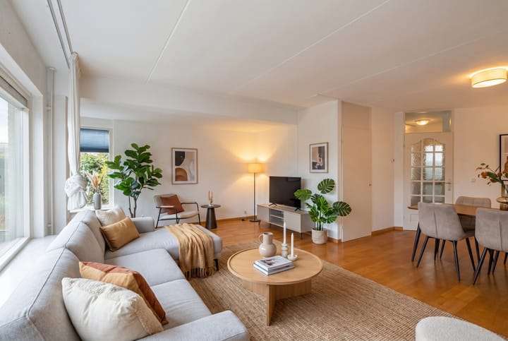 Tussenwoning te koop: Jupiter 30, Den Helder