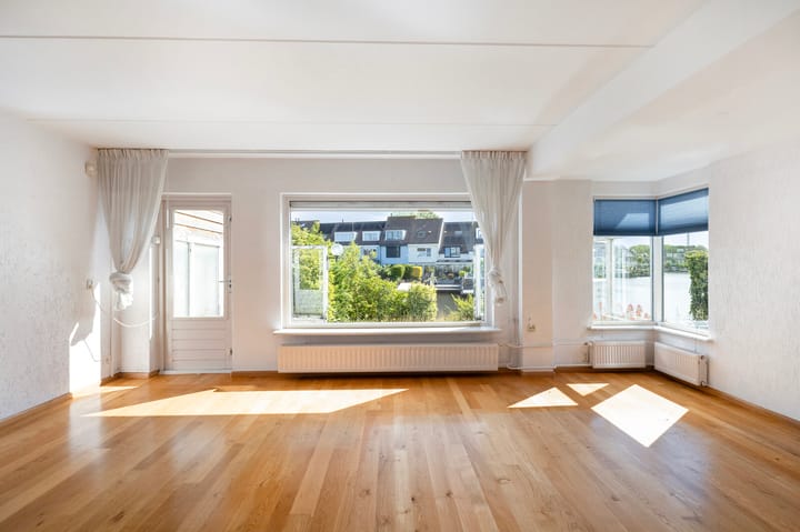 Tussenwoning te koop: Jupiter 30, Den Helder