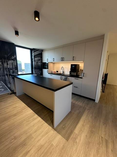 View photo 4 of Verlengde Edisonstraat 1