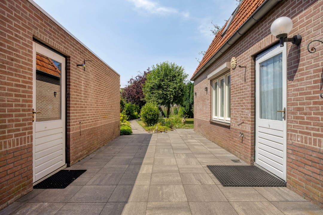 Foto 41 van Bisschop van Mierlostraat 3