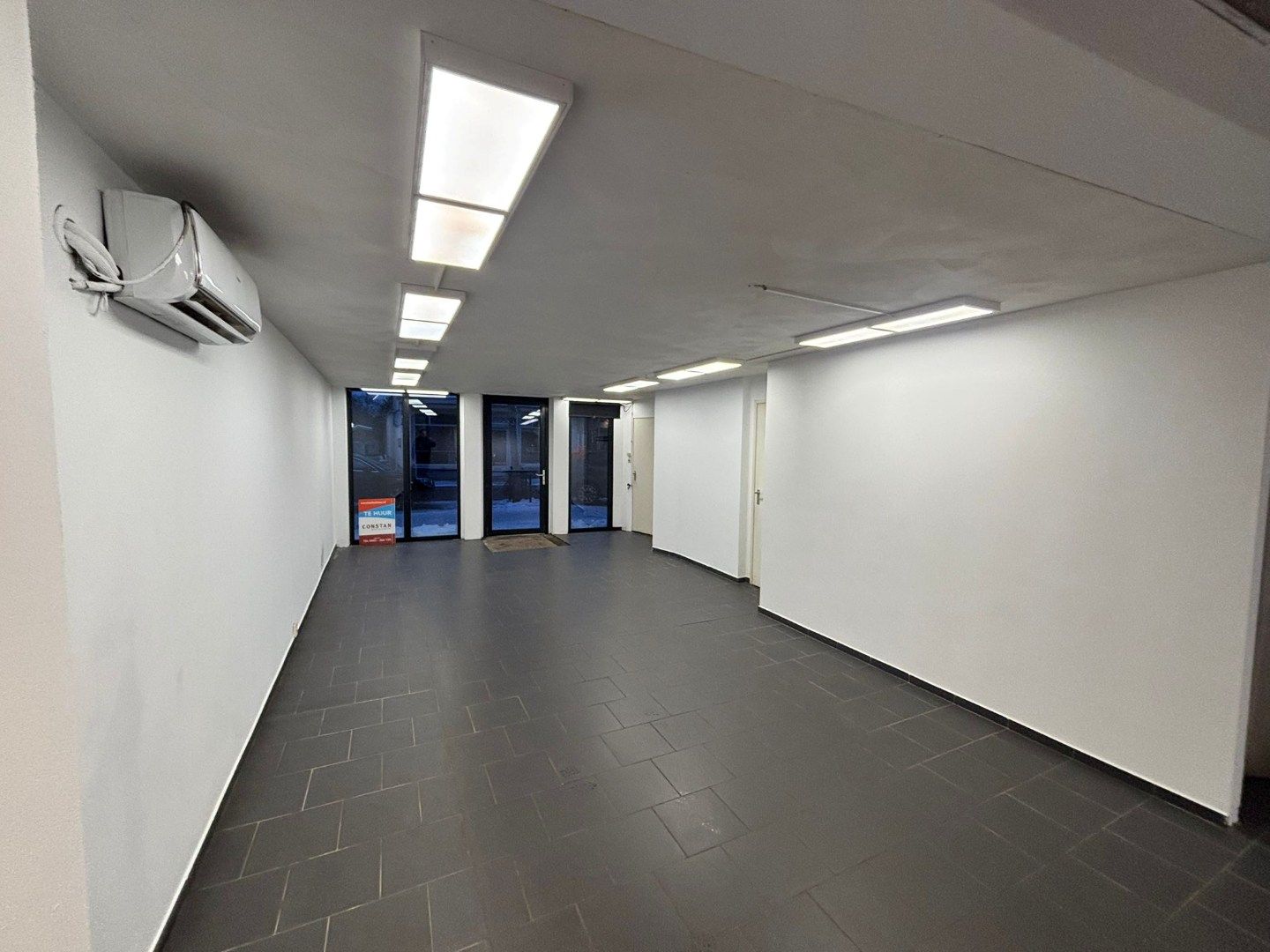 View photo 5 of Valburgseweg 12