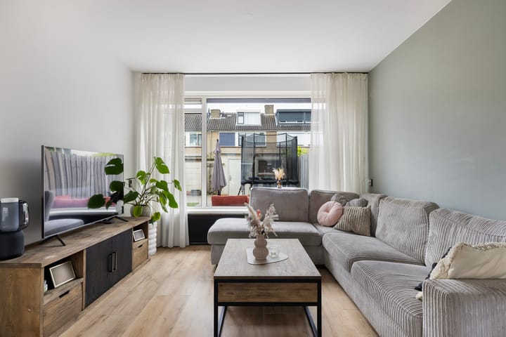 Tussenwoning te koop: Seringenstraat 51, Dordrecht