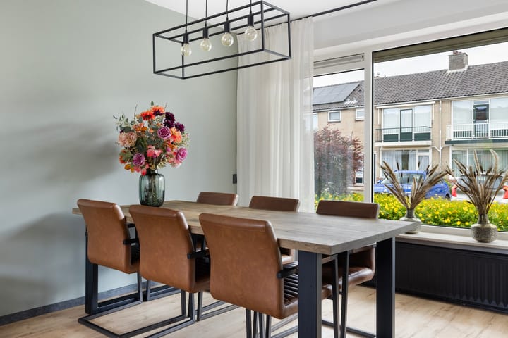 Tussenwoning te koop: Seringenstraat 51, Dordrecht