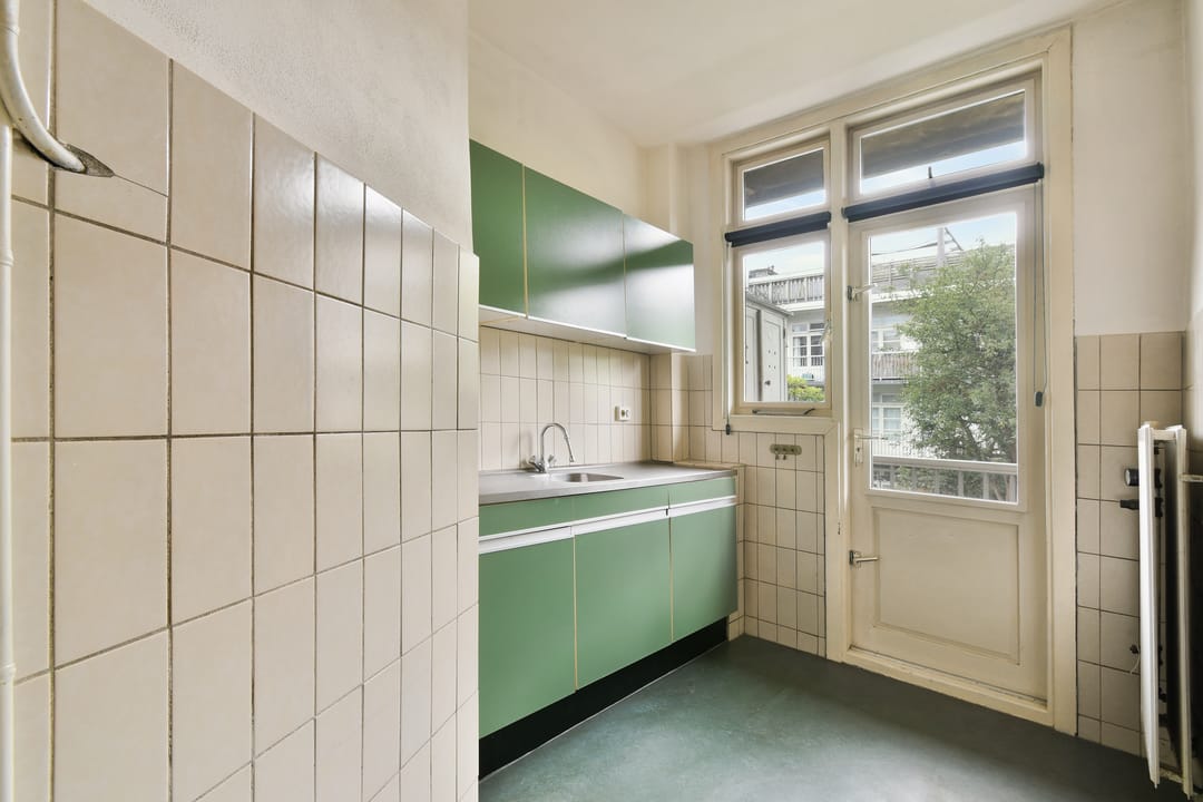 Photo 8 of Eemsstraat 21-1