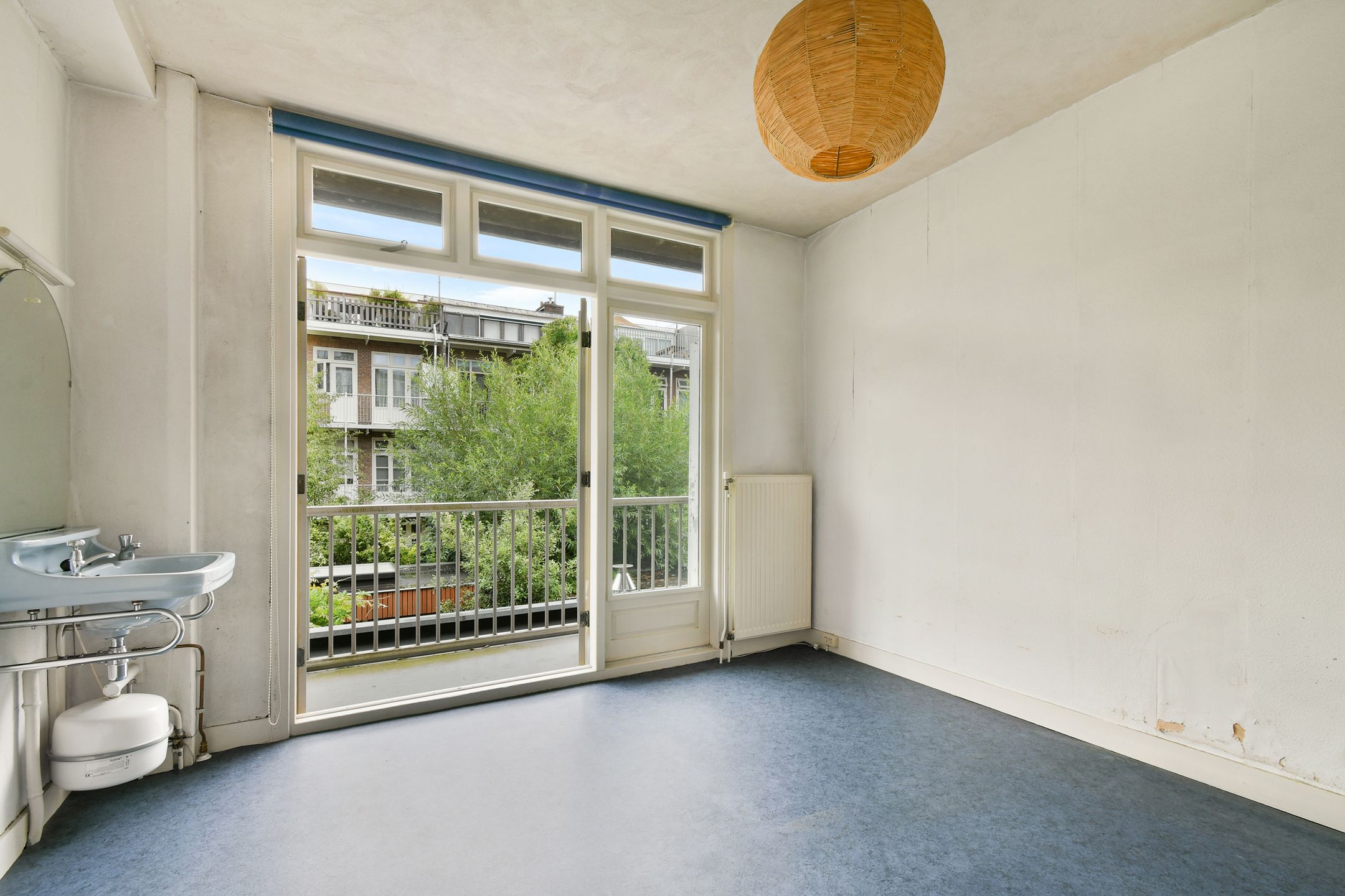 Photo 12 of Eemsstraat 21-1
