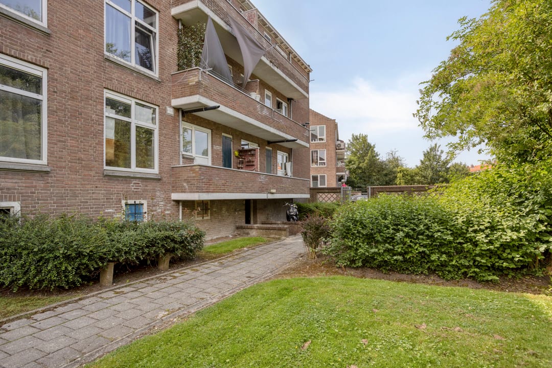 Photo 16 of Valeriusstraat 14-C