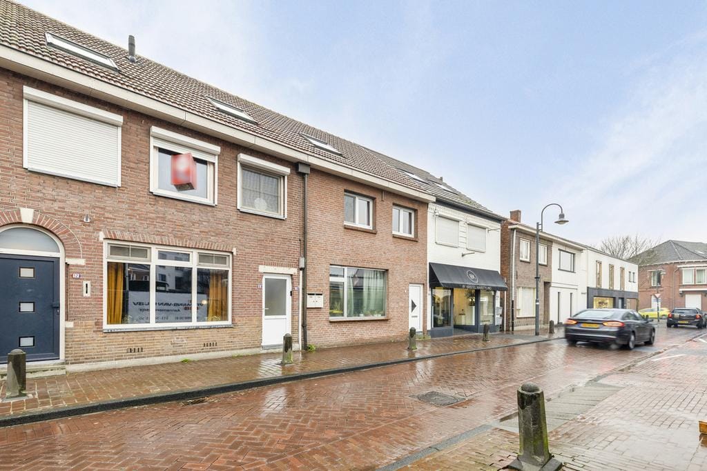 Photo 28 of Desiree Geeraertstraat 10-B
